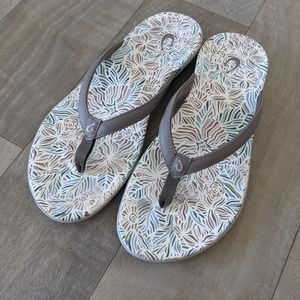 OluKai women's beach sandals